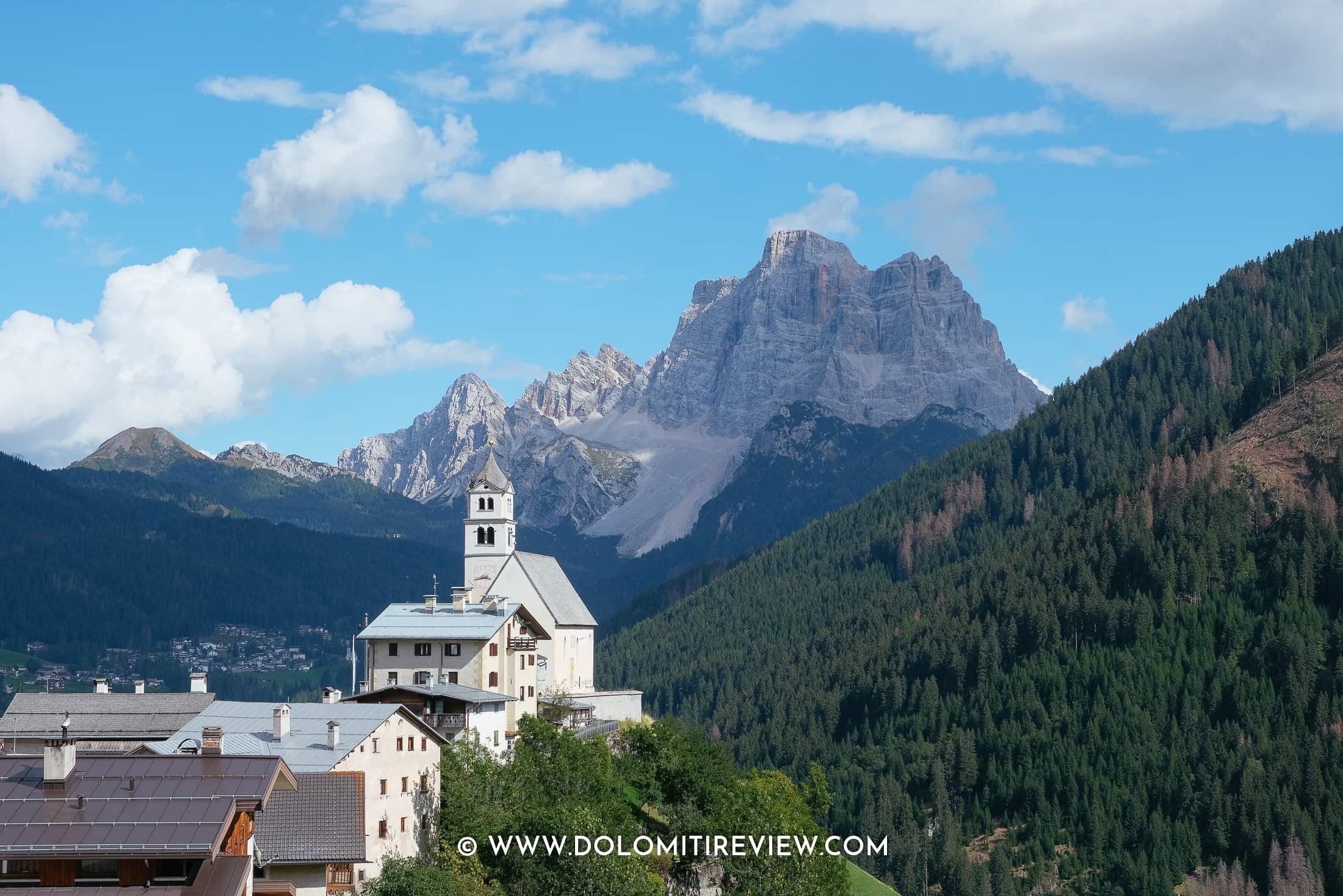 A Colle Santa Lucia si inaugura