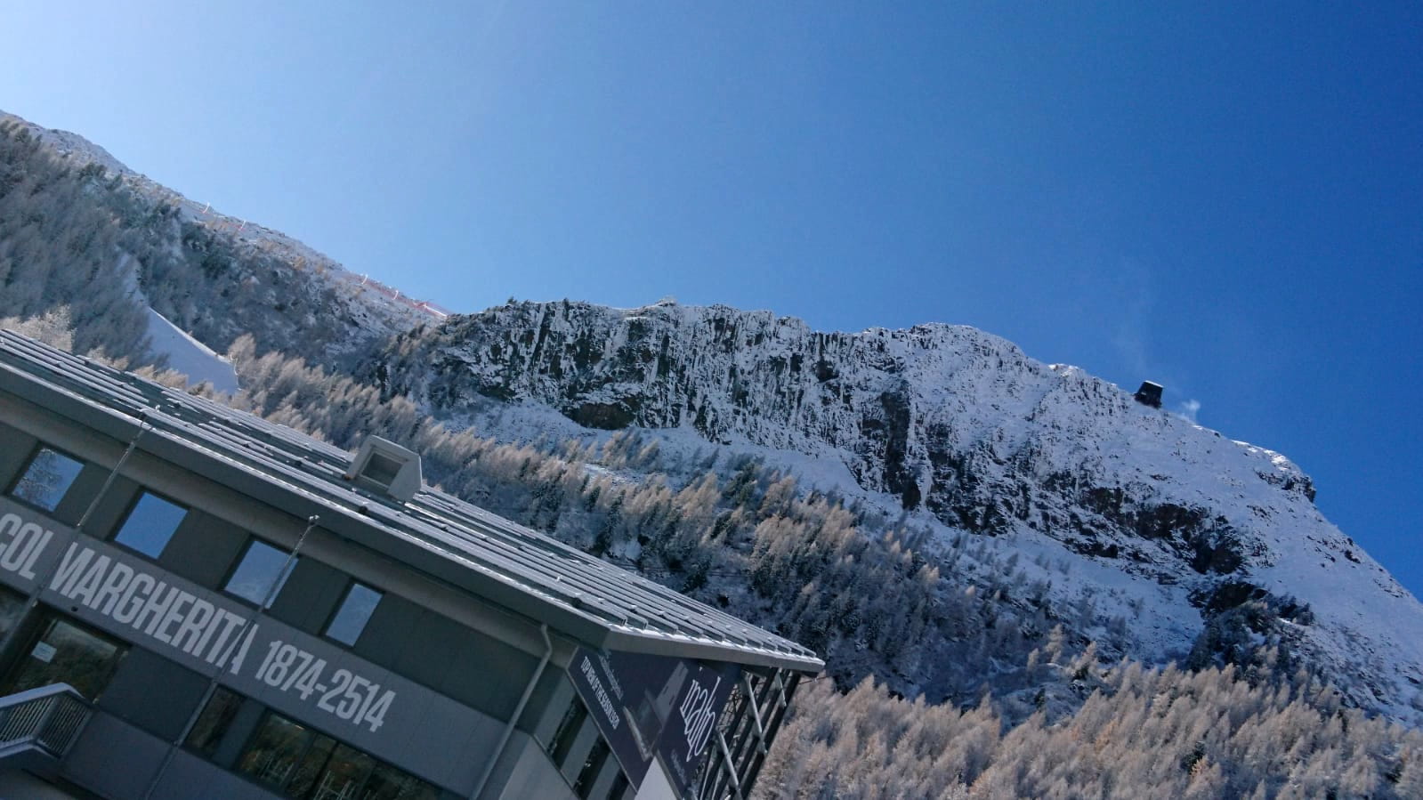 La stazione di partenza della funivia Passo San Pellegrino - Col Margherita